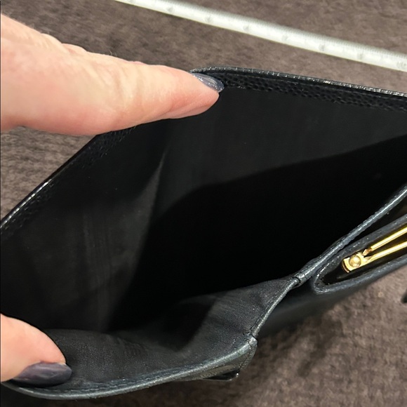 Vintage CHANEL Textured Black Leather Wallet Hologram - Picture 9 of 12